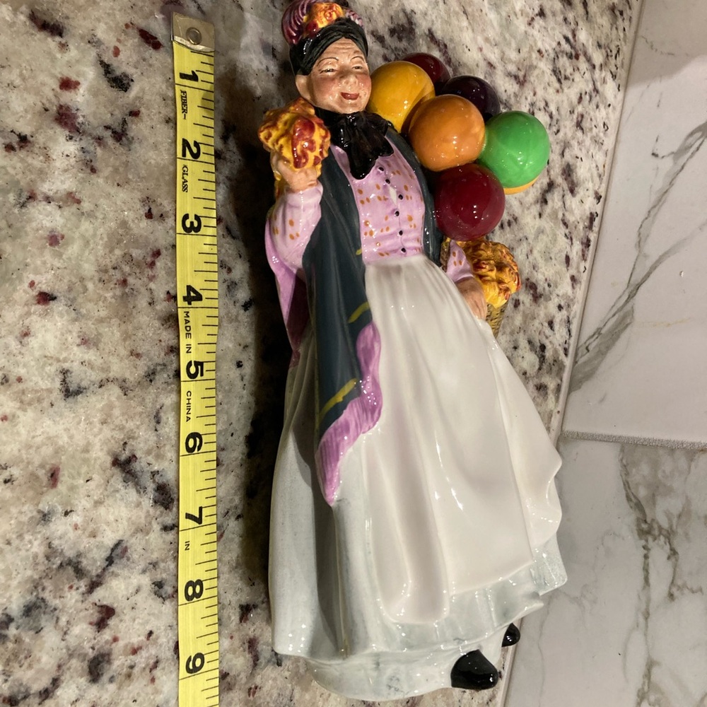 Retired Royal Doulton Balloon Figurine Biddy Penny farthing HN1843 - Picture 6 of 6